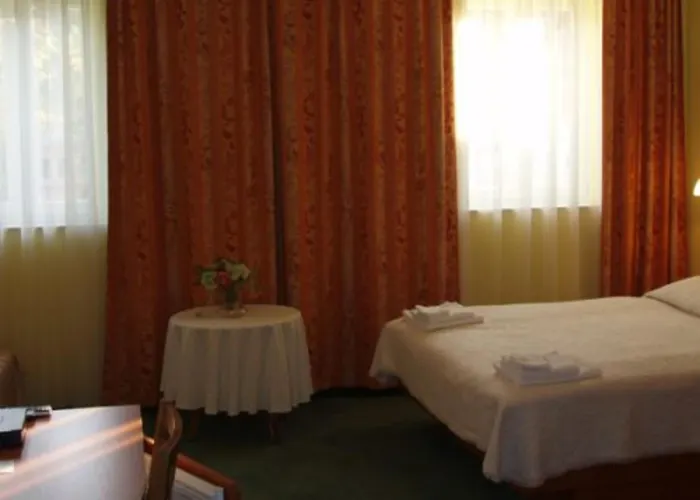 Klaudija's Charming &