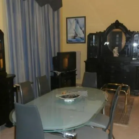 Klaudija's Charming & 3*